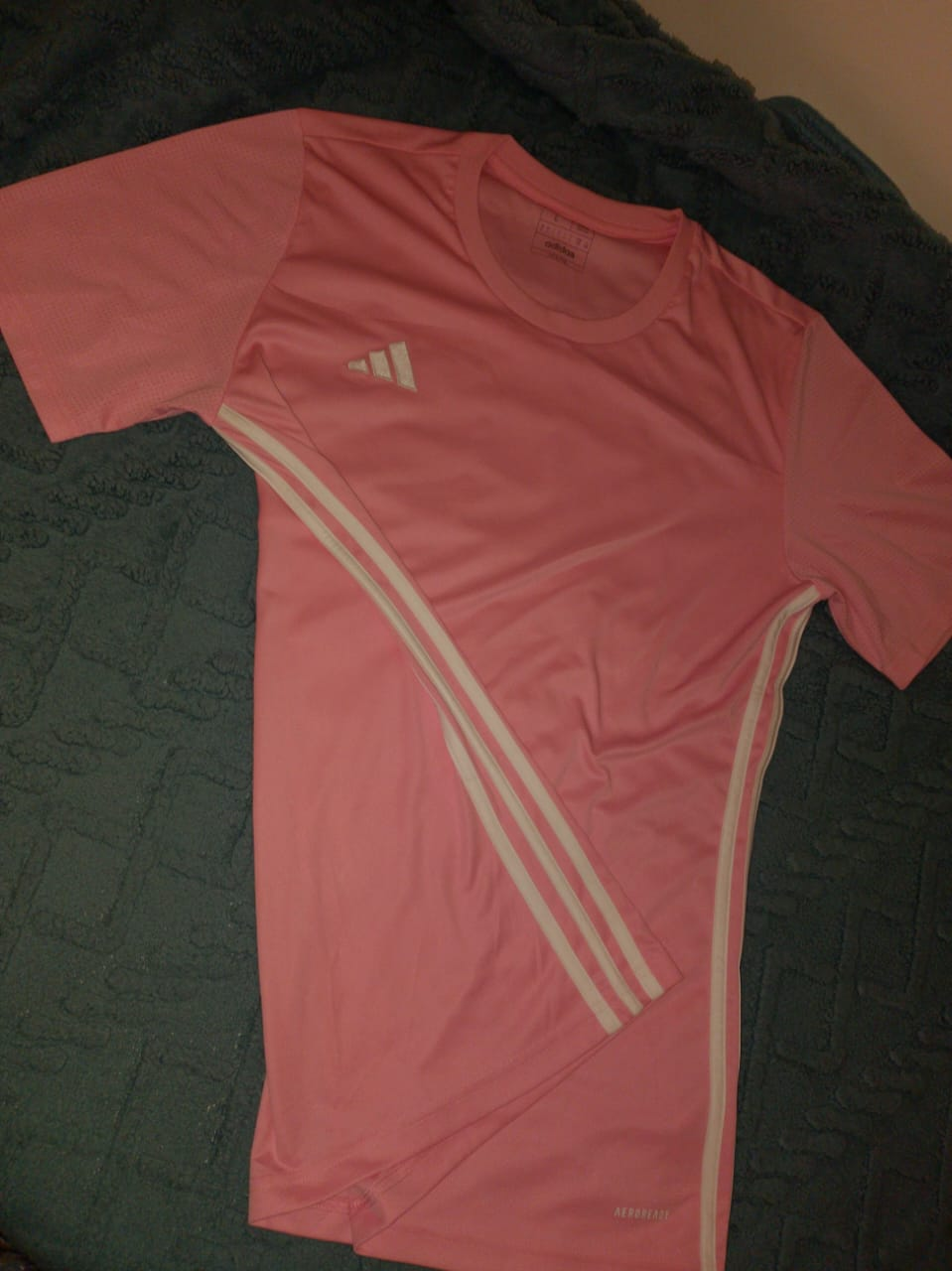 T-shirt Adidas rose - vue de face